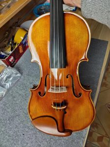 纯手工小提琴值多少钱？