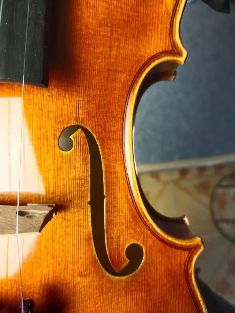 François Xavier Tourte风格和现代小提琴弓的关系