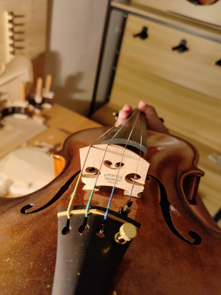 阿玛蒂欧料纯手工小提琴面板琴码
